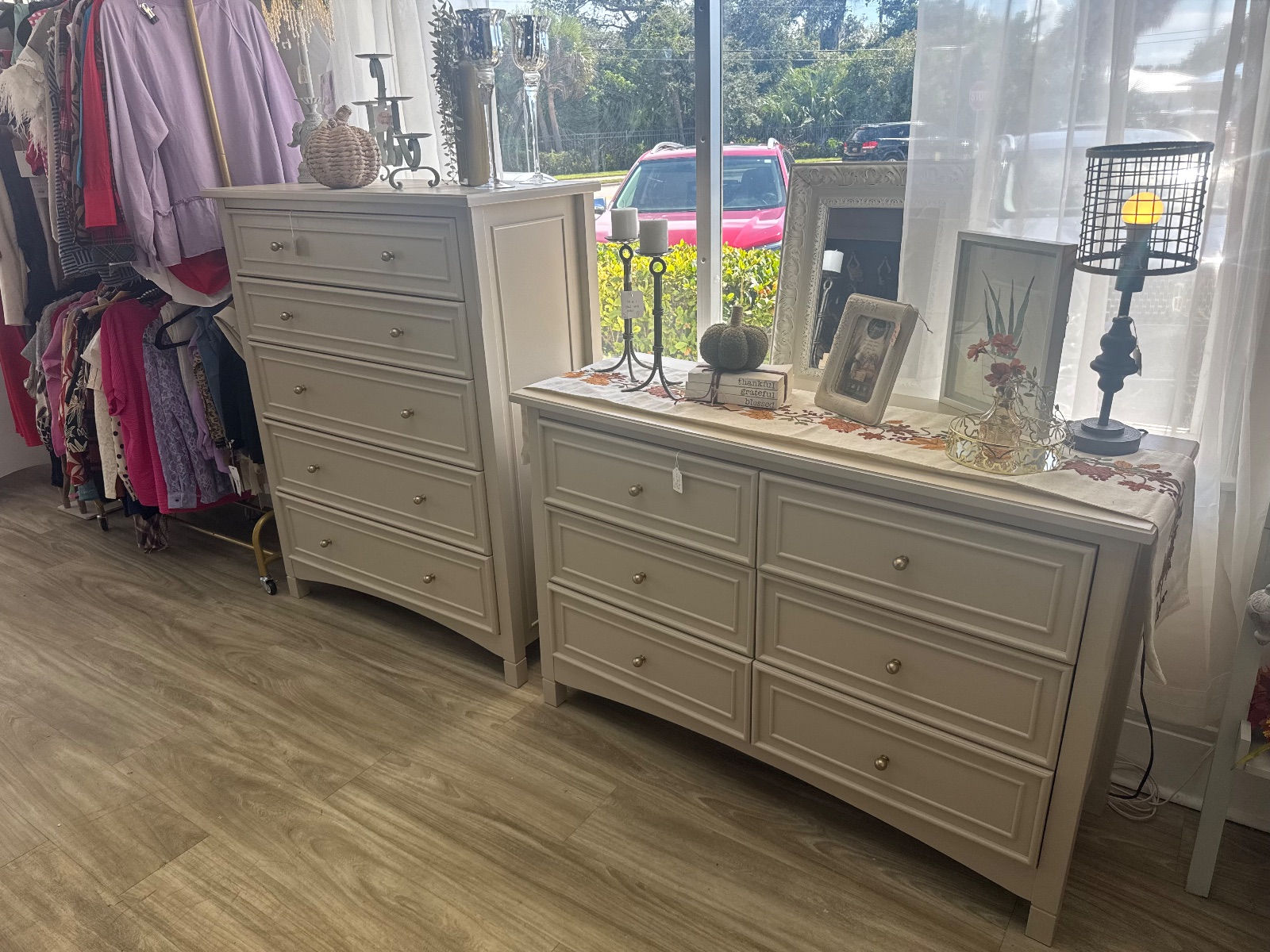 Beige dresser set